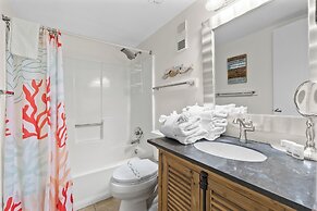 Island Winds West 471