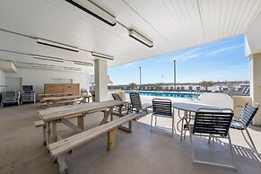 Island Winds West 471