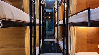 Hangover Hostel Patong