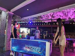 Hangover Hostel Patong