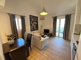 HOUSE 44 Apartments