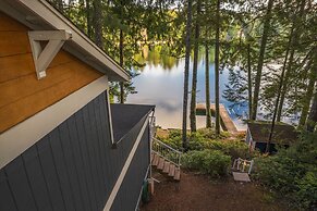 Phillips Lake Lodge in Shelton