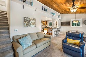 Phillips Lake Lodge in Shelton