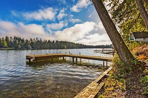 Phillips Lake Lodge in Shelton