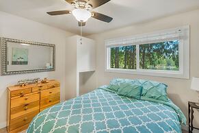 Phillips Lake Lodge in Shelton