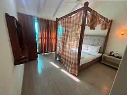 The Leisure Cave Arambol Goa