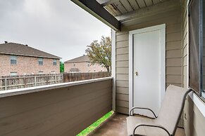 2 Mi to Texas A&M University: Condo w/ Pool!
