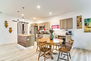 2 Mi to Busch Gardens: Tampa Retreat