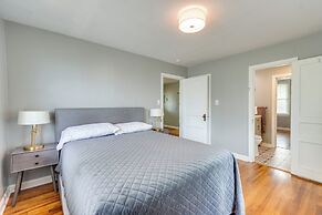 2 Mi to Dtwn Pensacola: Charming Apartment