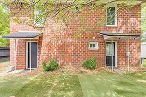 2 Mi to Dtwn Pensacola: Dog-friendly Apartment