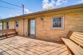 4 Mi to Churchill Downs: Updated Retreat w/ Deck!