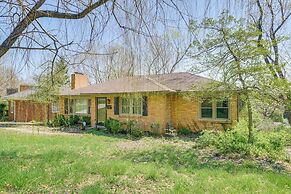 4 Mi to Churchill Downs: Updated Retreat w/ Deck!