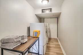 4 Mi to Churchill Downs: Updated Retreat w/ Deck!