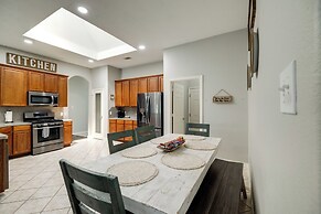 Private Acreage, Pergola & Fire Pit: Baytown Home