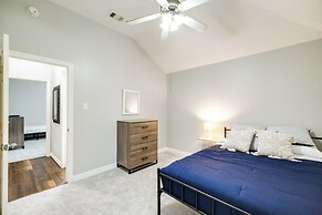 Private Acreage, Pergola & Fire Pit: Baytown Home