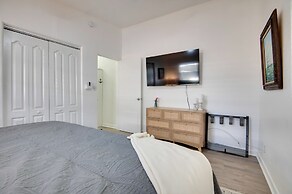 Dogs Welcome, Steps to Beach: Cocoa Beach Retreat!