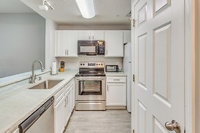 3 Mi to Cherry Grove Beach: Coastal Condo Retreat!