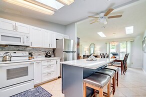 Hilltop Golf Course Cottage in The Villages!