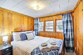 Mountain Retreat at Base of Pikes Peak!