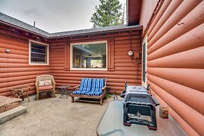 Mountain Retreat at Base of Pikes Peak!