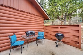 Mountain Retreat at Base of Pikes Peak!