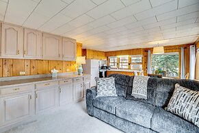 Mountain Retreat at Base of Pikes Peak!