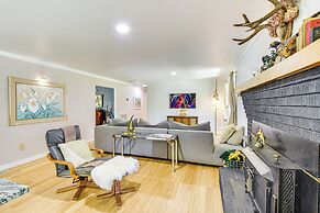 5 Mi to Lake Keowee: Stylish Salem Home w/ Yard!