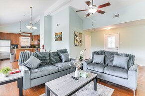 Patio, Fire Pit & Yard: Family Home in Pearland