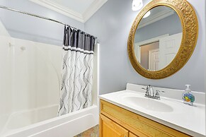 5 Mi to Beach: Spacious Home on Hilton Head Island