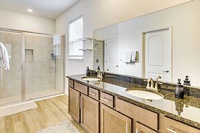 7 Mi to Flagler Beach: Breezy Stay w/ Pool Access!