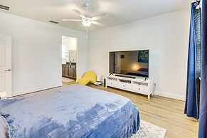 7 Mi to Flagler Beach: Breezy Stay w/ Pool Access!