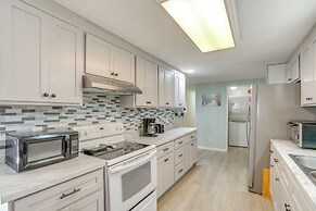 Boat & Fish: Canal-front Home on River