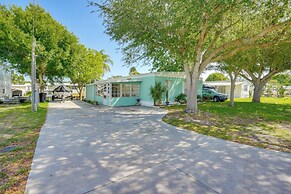 Boat & Fish: Canal-front Home on River