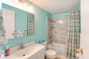 Boat & Fish: Canal-front Home on River