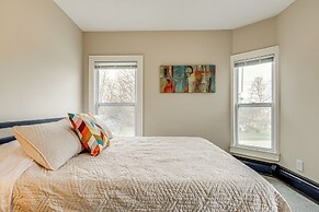 Walk to Dtwn Green Lake: Peaceful Getaway w/ Porch