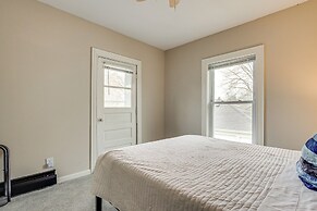 Walk to Dtwn Green Lake: Peaceful Getaway w/ Porch