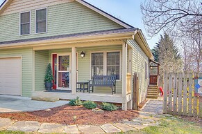 1 Mi to Dtwn Black Mountain: Home w/ Patio & Yard