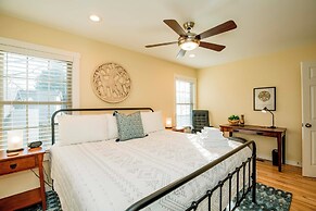 1 Mi to Dtwn Black Mountain: Home w/ Patio & Yard