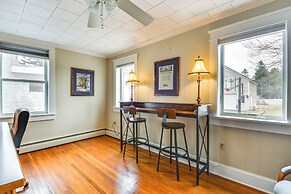 3 Blocks to Lake Ontario: Getaway in Cape Vincent!