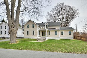 3 Blocks to Lake Ontario: Getaway in Cape Vincent!