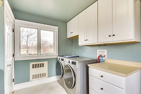 3 Blocks to Lake Ontario: Getaway in Cape Vincent!