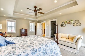 3 Blocks to Lake Ontario: Getaway in Cape Vincent!