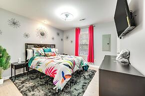 9 Mi to Charlotte Motor Speedway: Apt w/ Deck!