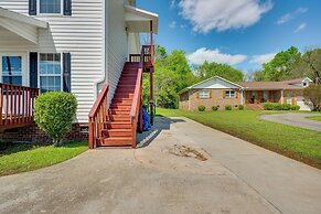 9 Mi to Charlotte Motor Speedway: Apt w/ Deck!