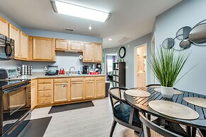 9 Mi to Charlotte Motor Speedway: Apt w/ Deck!