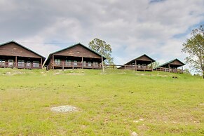 Cabin Getaway in Mountain View w/ Porch + Grill