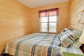 Cabin Getaway in Mountain View w/ Porch + Grill