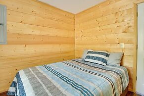 Cabin Getaway in Mountain View w/ Porch + Grill