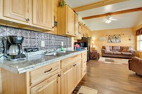 Cabin Getaway in Mountain View w/ Porch + Grill