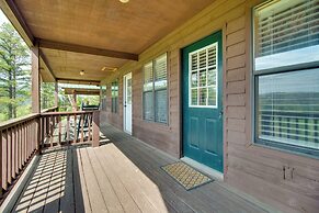Cabin Getaway in Mountain View w/ Porch + Grill